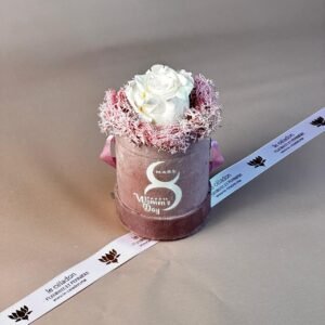 Rose Éternelle en Box – Hommage à la Féminité