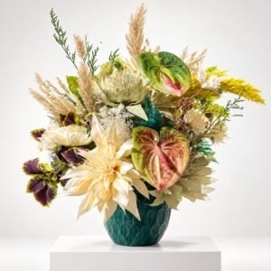 Évasion Botanique – Composition florale crème et vert émeraude 21