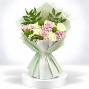 Jardin de Tendresse – Bouquet de roses pastel et pompons verts 38